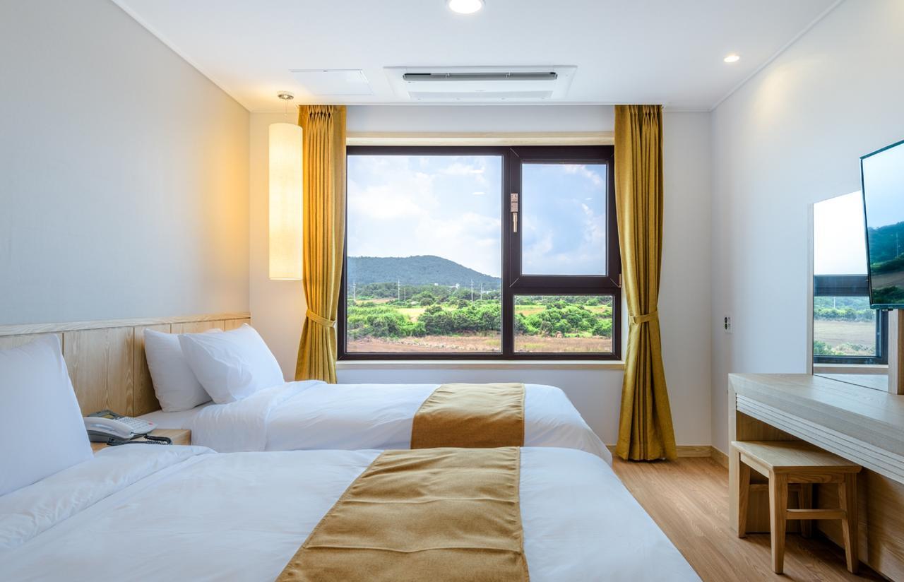 Thira Hotel Seogwipo Eksteriør bilde