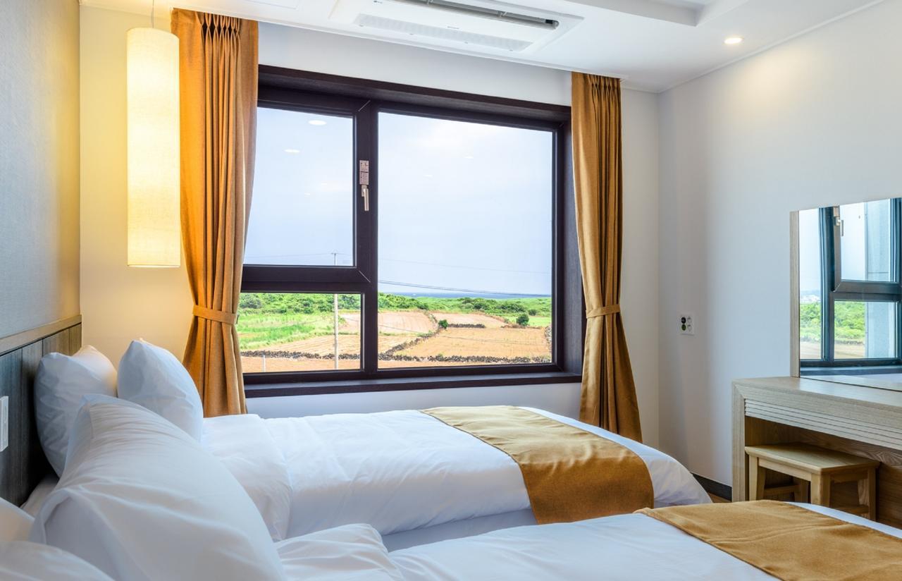 Thira Hotel Seogwipo Eksteriør bilde