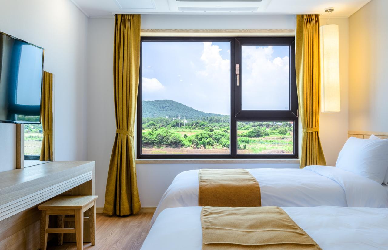 Thira Hotel Seogwipo Eksteriør bilde