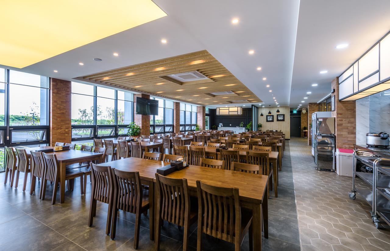 Thira Hotel Seogwipo Eksteriør bilde