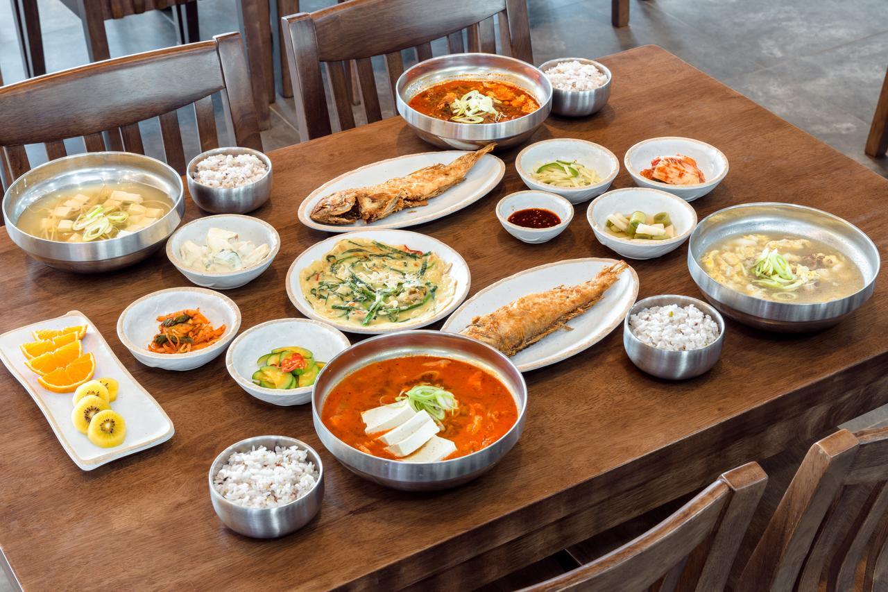 Thira Hotel Seogwipo Eksteriør bilde